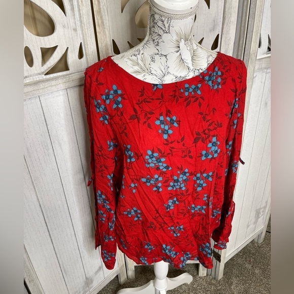 Kaileigh Women's Size Large Red Tie Long Sleeve Shirt Top Floral - Picture 1 of 4